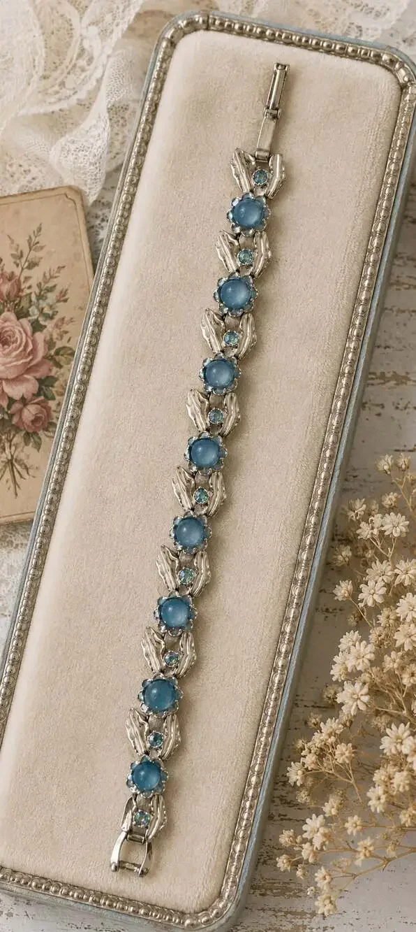 Vintage Judy Lee Blue Moon Glow Thermoset Flowers Leaf Link Bracelet